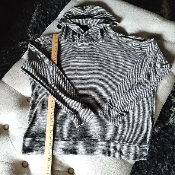 J.Crew 100% Cotton Pullover Hoodie Black And White Women's Medium - Picture 10 of 10